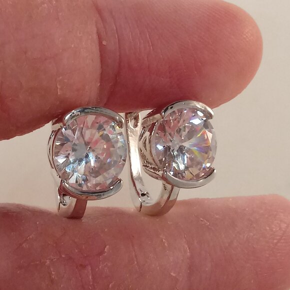 18K White Gold Filled Simple White Diamond Zircon Hoop Earrings Gorgeous Gift - Picture 2 of 8